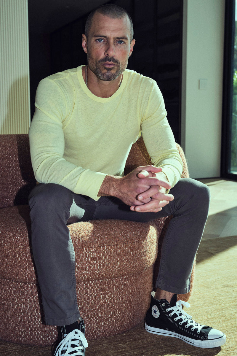 Men's Linen Blend Wide Cuff Long Sleeve Tee — Yellow