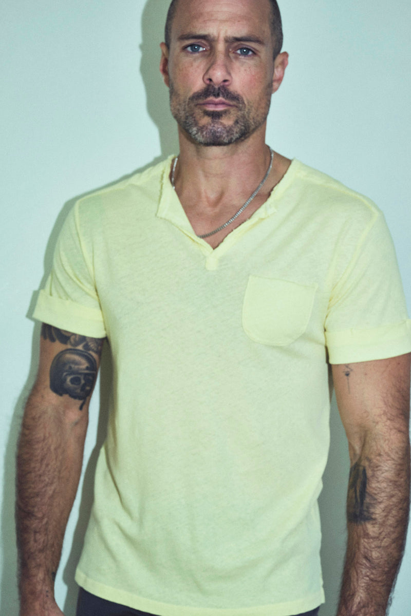 Men's Linen Blend Raw Edge Split V-Neck Tee — Yellow