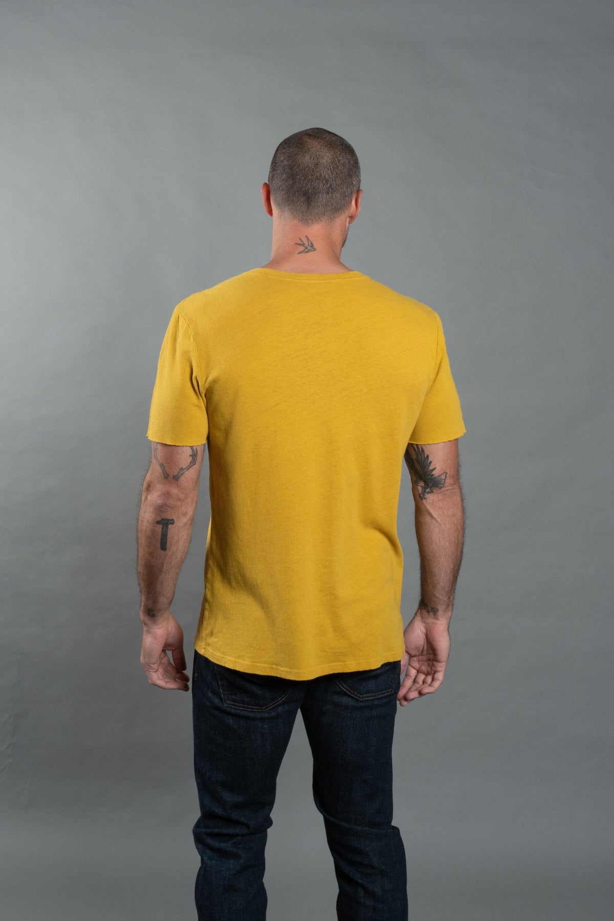 argue LINEN×COTTON PERFECT WIDE T-SHIRTS Men's Warren Wide Pocket Cotton Linen V-Neck Tee – Mika Jaymes