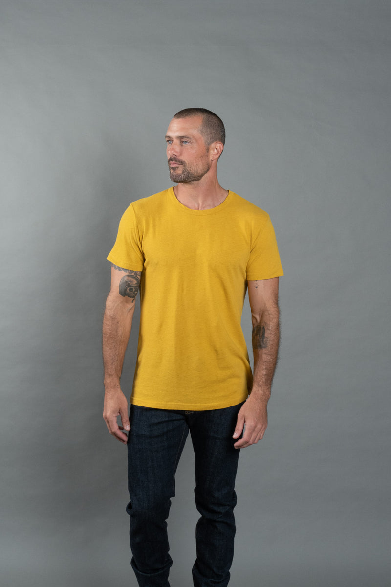 Men's Linen Blend Wide Neck Band Tee — Mustard