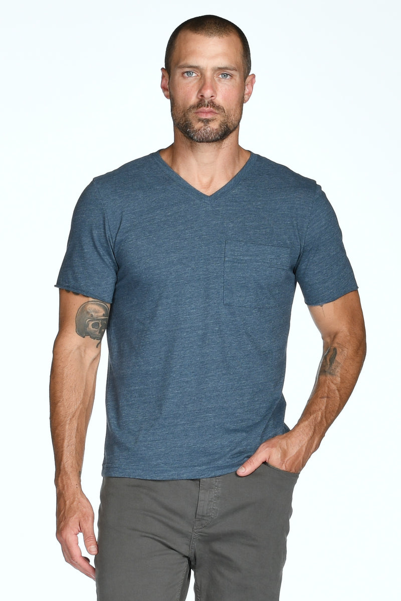 Men's Princeton Wide Pocket V-Neck Tee — Heather Blue