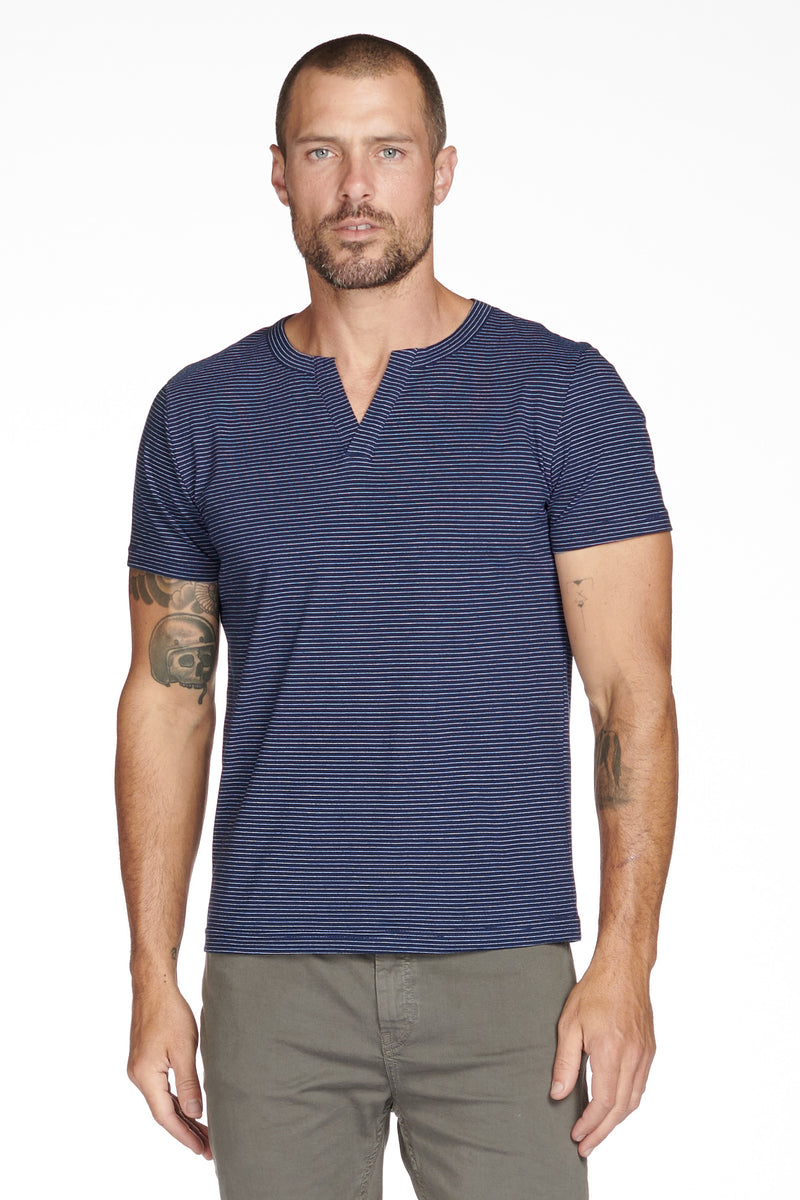 Men's Cross V-Neck Stripe Tee — Navy/White
