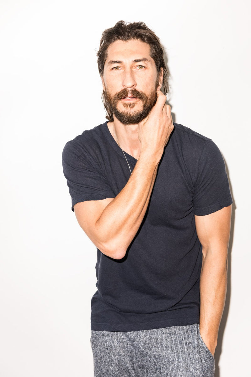 Men's Linen Blend Wide Neck Band Tee — Navy