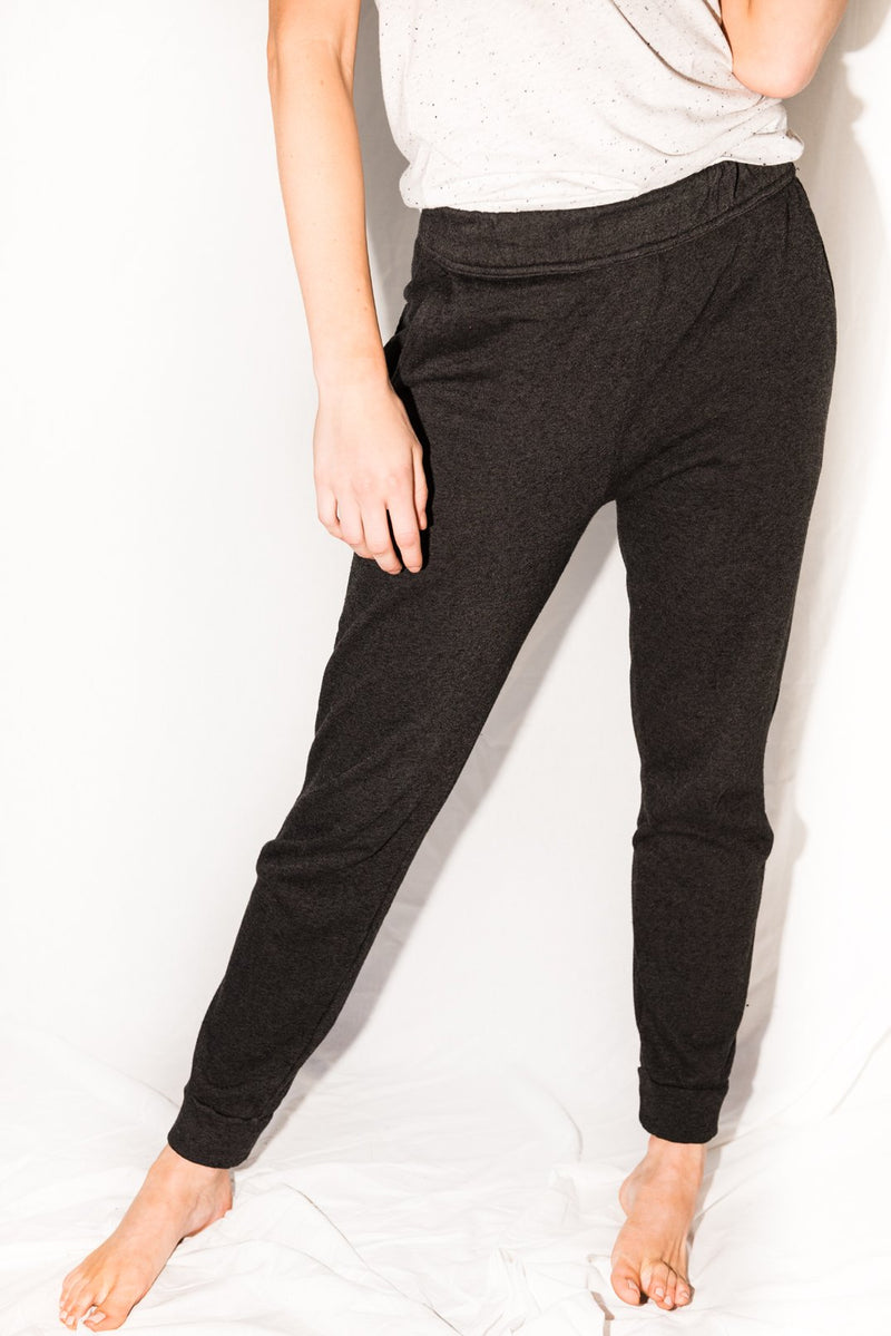 Women's French Terry Back Pocket Sweatpant — Black