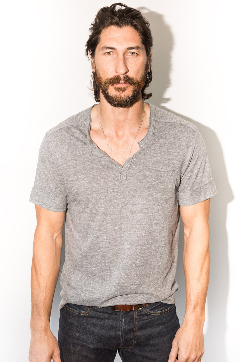 Men's Jersey Raw Neck Curved Pocket Tee — Heather Grey