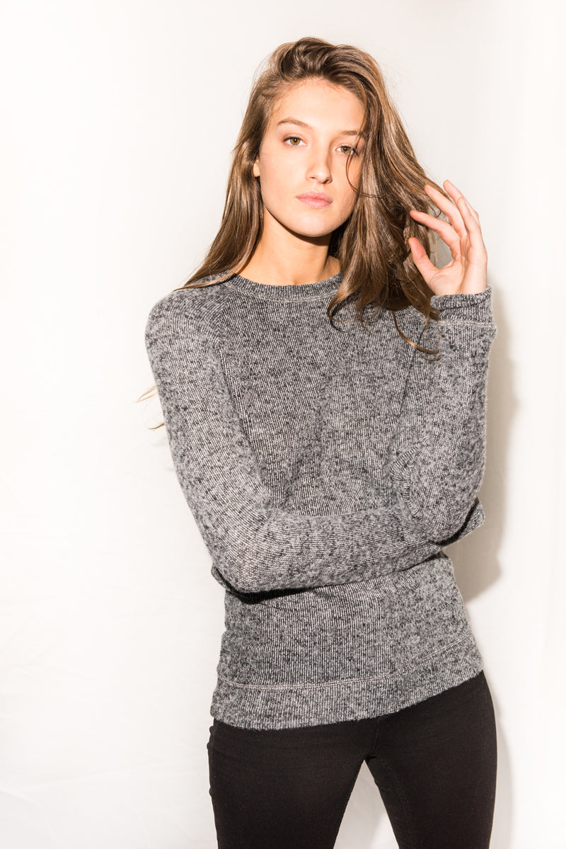 WOMEN'S MELANGE KNIT PULLOVER SWEATSHIRT - BLACK — BLACK