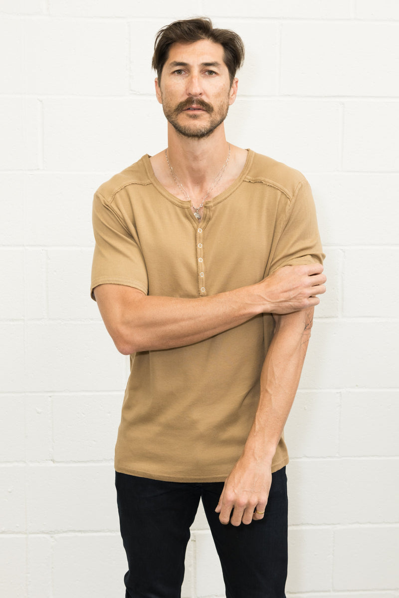 Men's Henley Short Sleeve — Camel