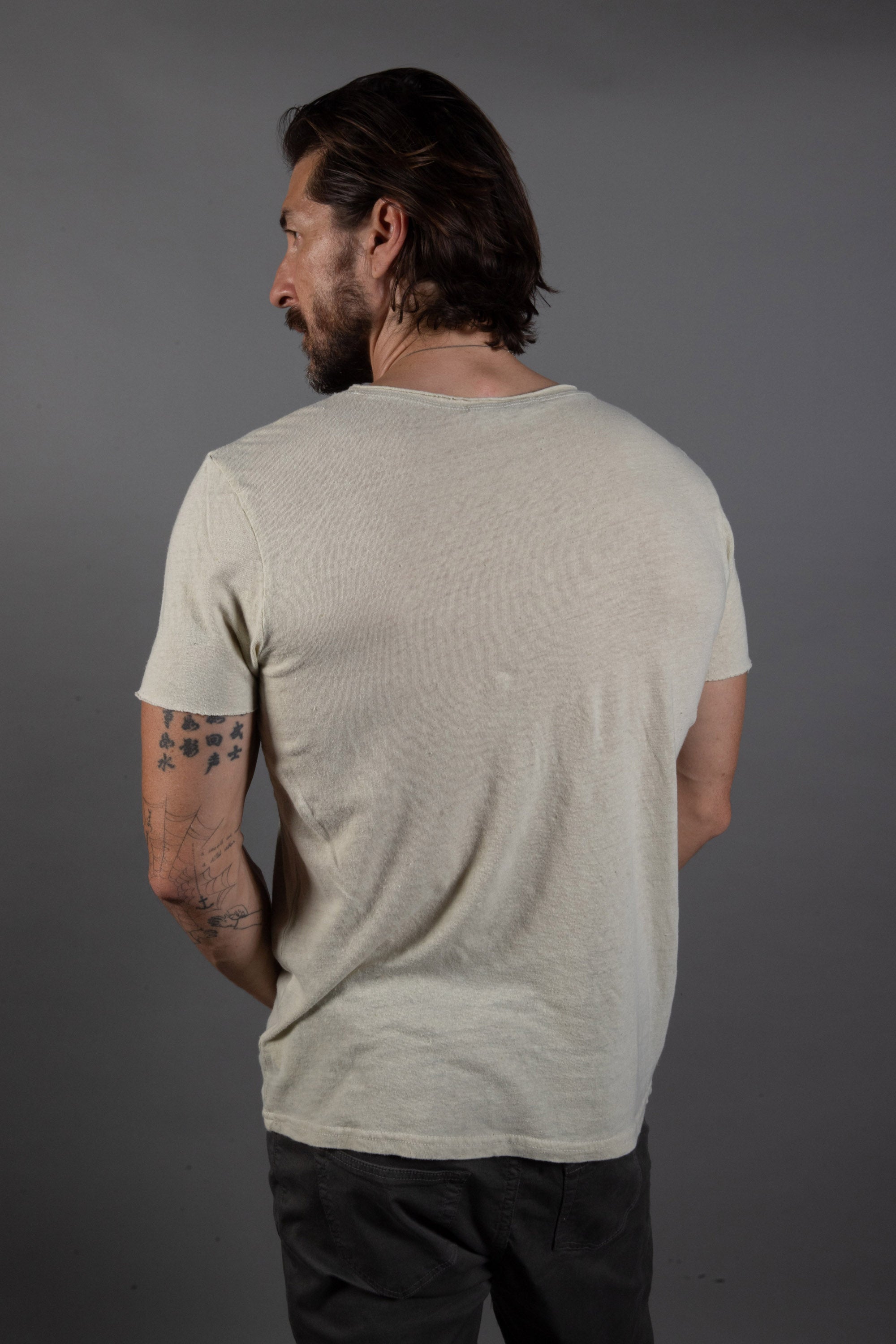 Men's Wallace Raw Neck Cotton Linen Crew Tee – Mika Jaymes