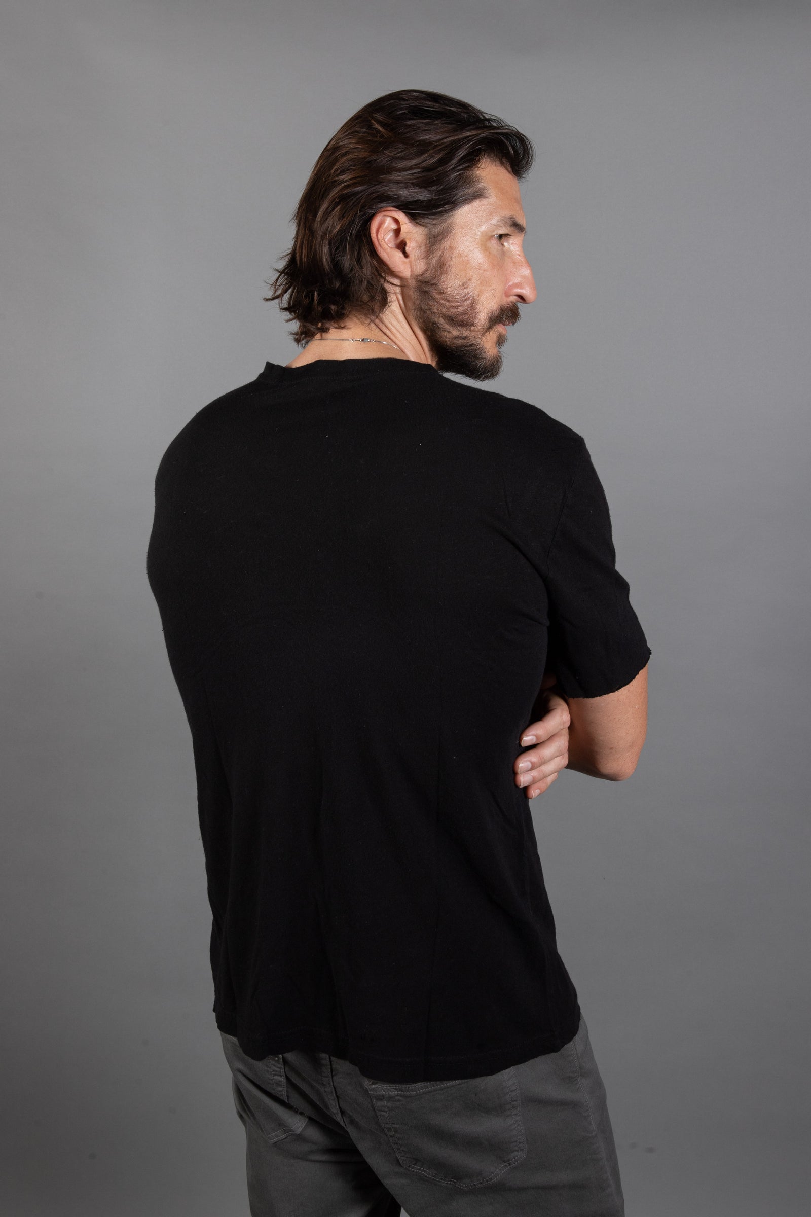 Men's Warren Wide Pocket Cotton Linen V-Neck Tee – Mika Jaymes