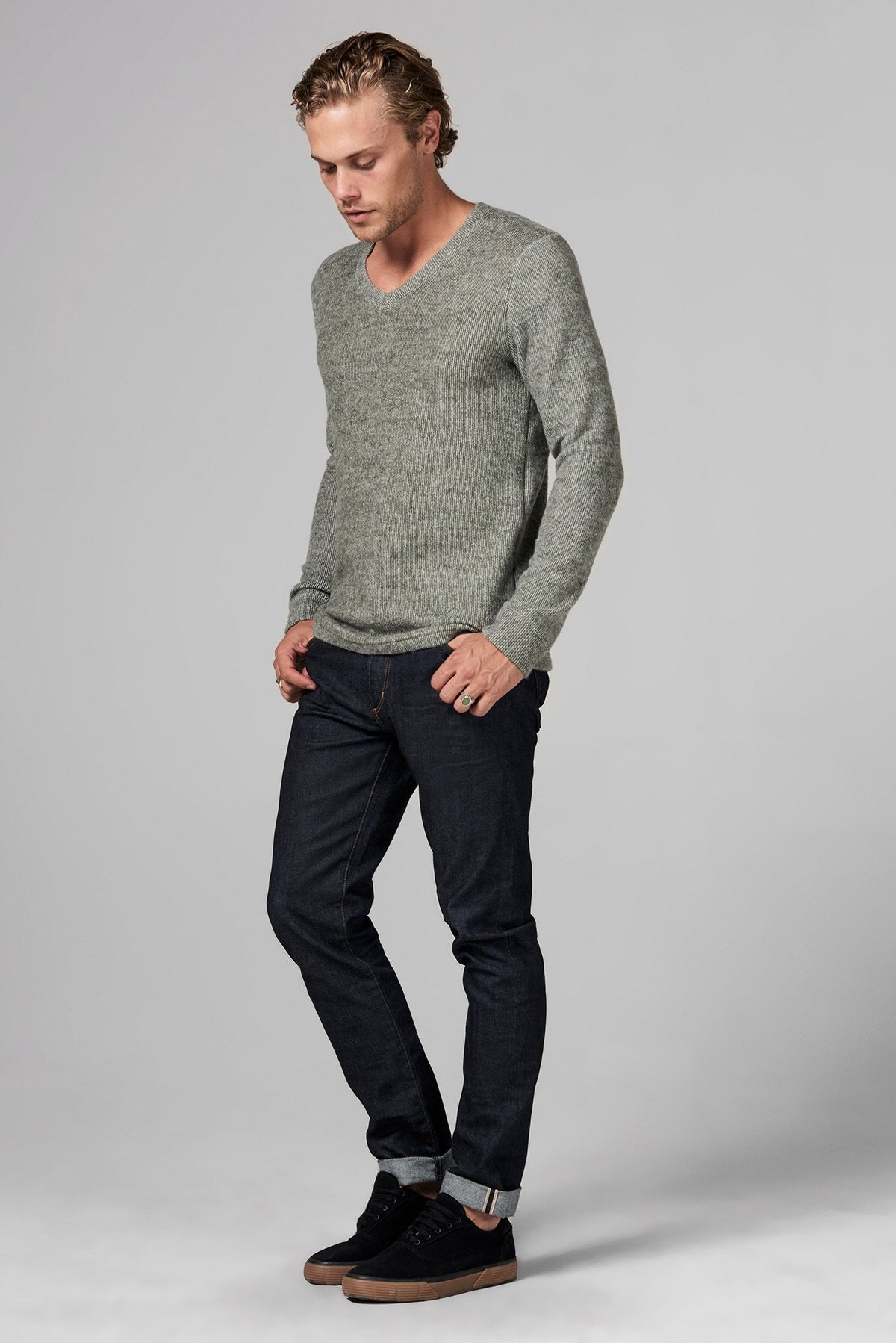 MELANGE-ARMY-V-NECK-SWEATSHIRT