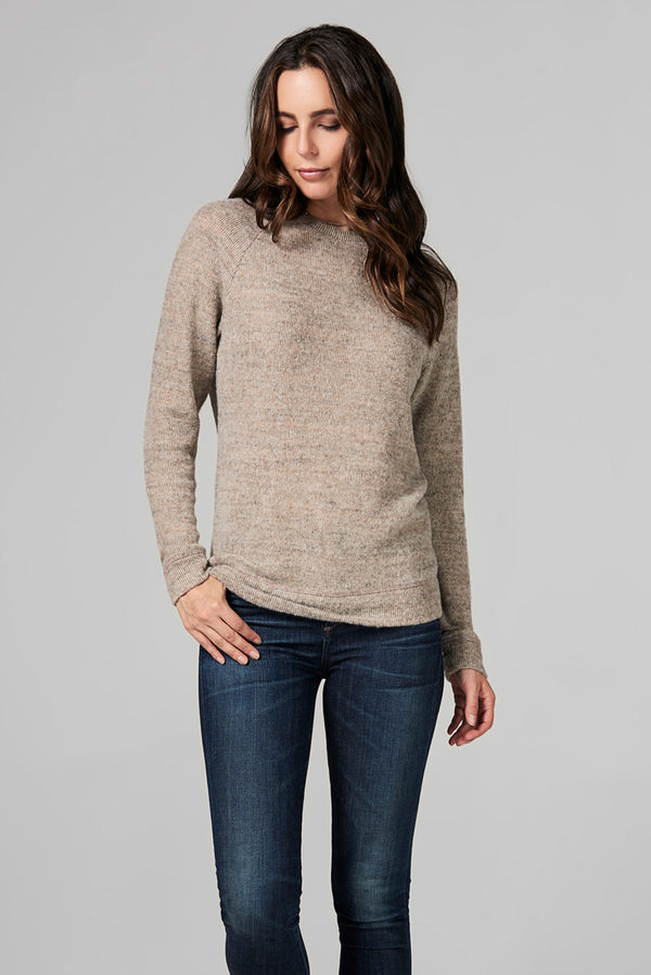 WOMEN'S MELANGE KNIT PULLOVER SWEATSHIRT - CAMEL