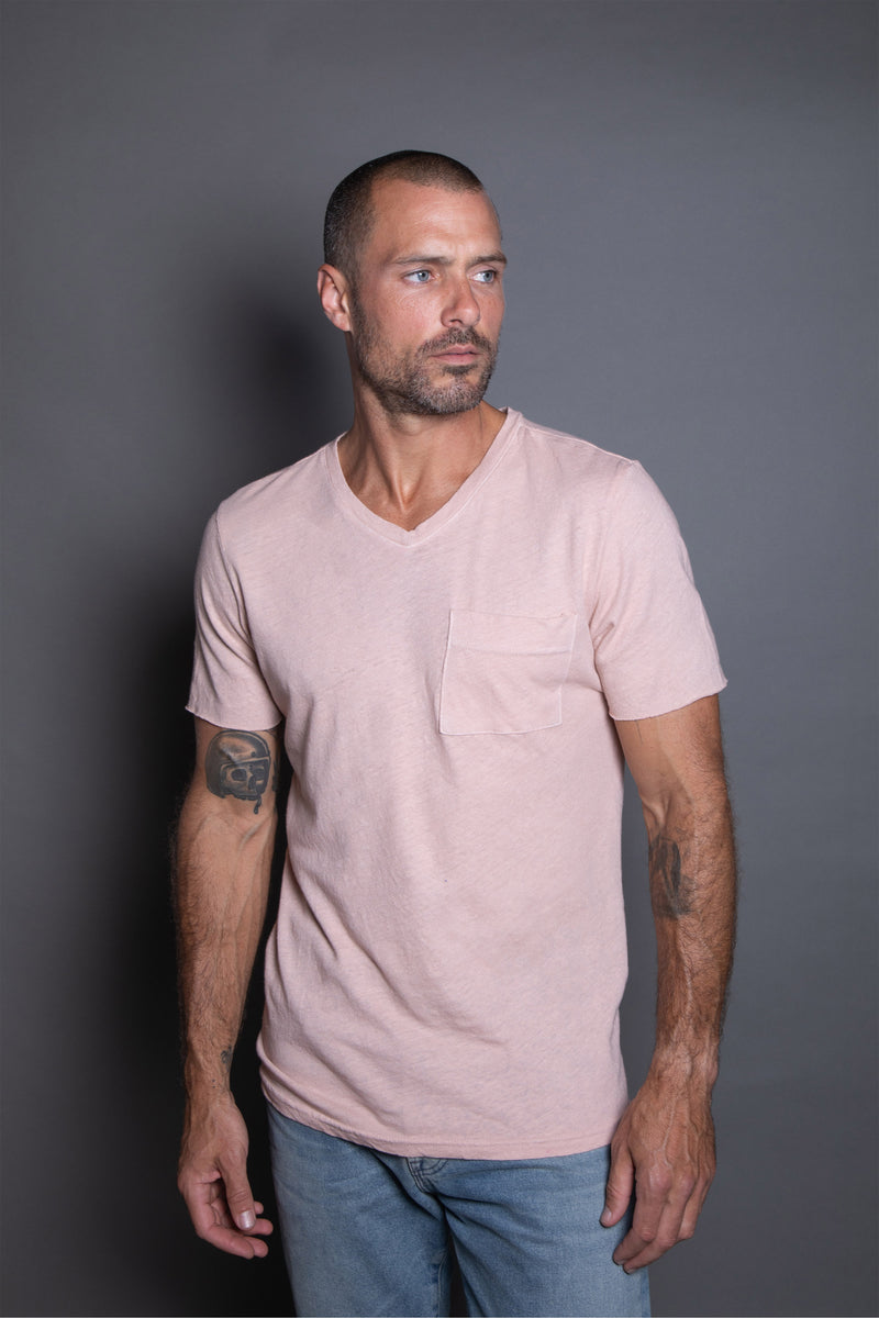 Men's Warren Wide Pocket Cotton Linen V-Neck Tee — Dust Rose