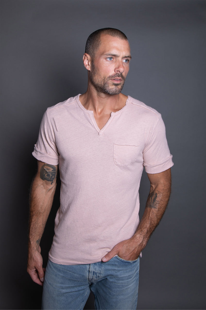 Men's Linen Blend Raw Edge Split V-Neck Tee — Dust Rose